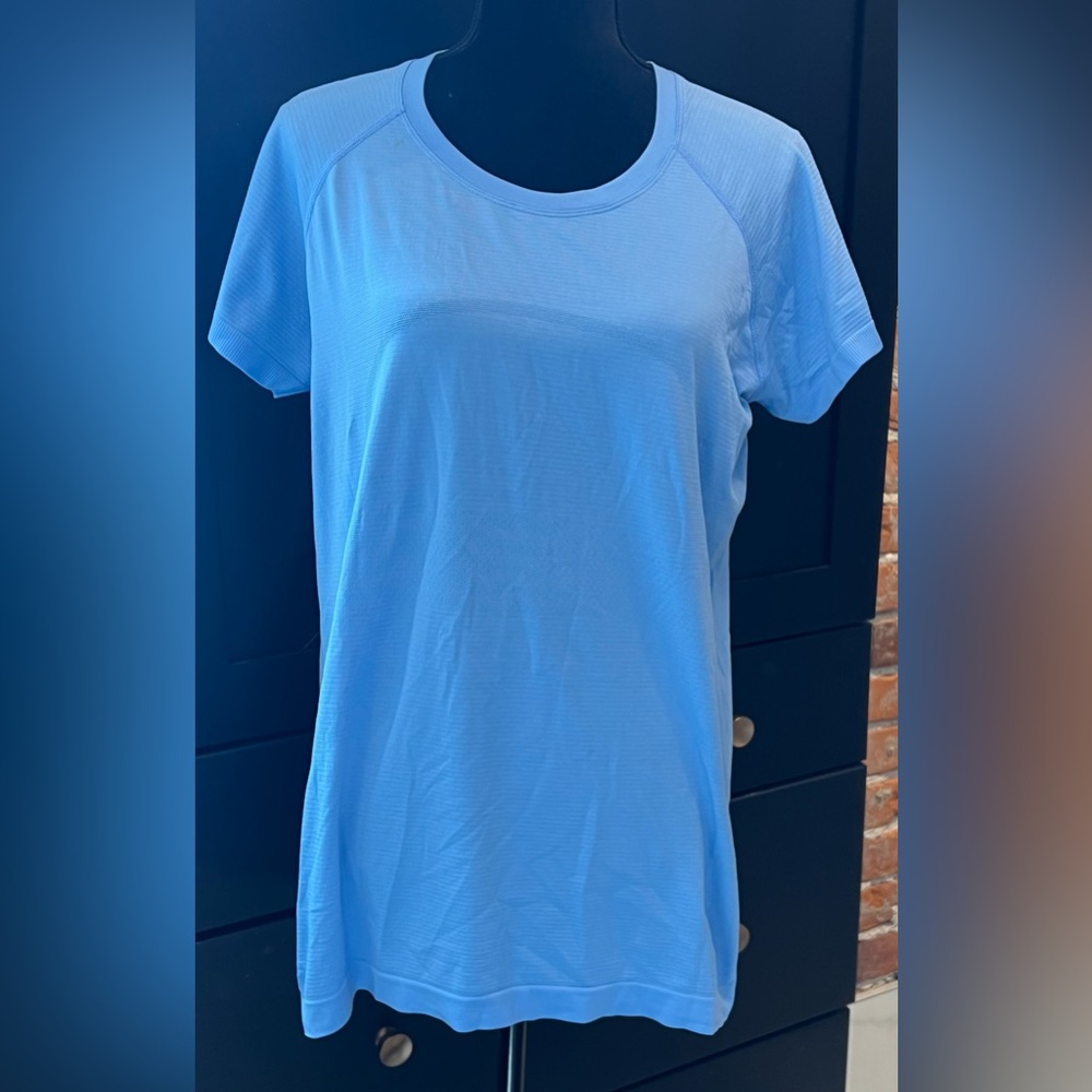 Lululemon Blue Swiftly Short-Sleeve Shirt / Size 14